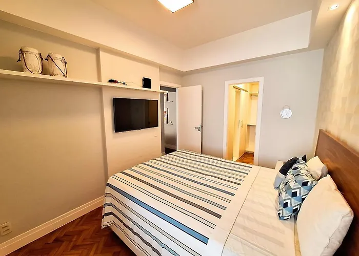 2 Quartos Com Wifi Proximo Praia, Metro E Comercio