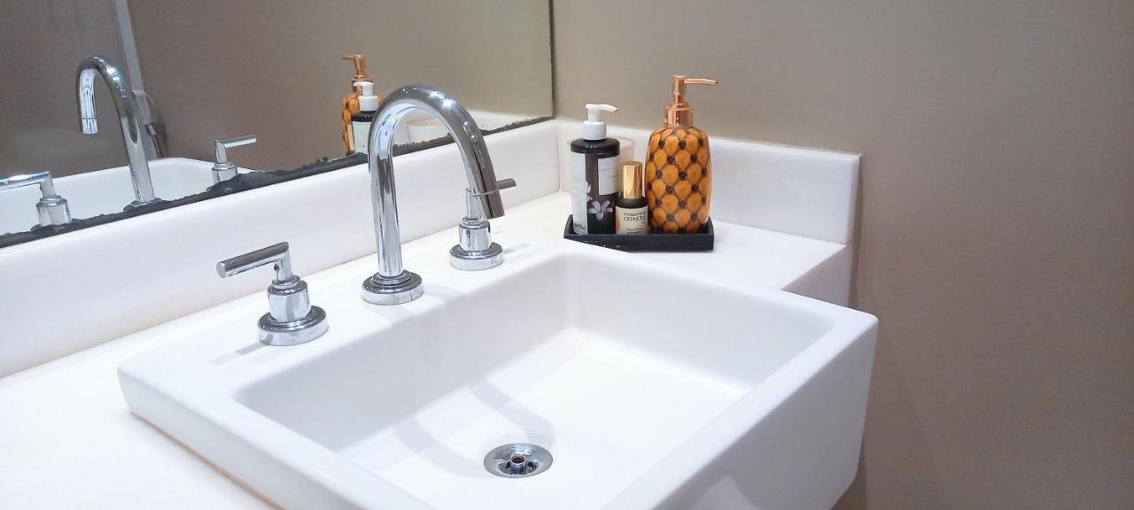 Apartamento 2 Quartos Com Wifi Proximo Praia, Metro E Comercio *